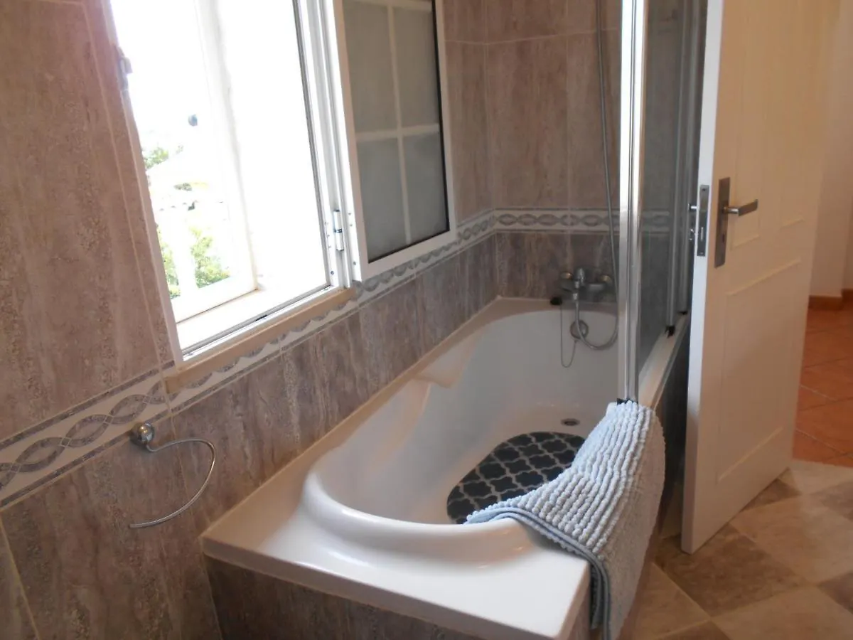 Lovely New House - Guests Apartments Portugal